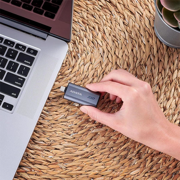 disque-dur-portable-ssd-adata-sc750-usb-c-2to-vitesse-de-lecture-ecriture-1050-1000-mo-s-compatible-mac-windows-android-console-de-jeu-sc750-2000g-ccbk-5.webp