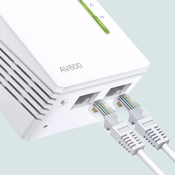 pack-cpl-tp-link-tl-wpa4220kit-av600-wifi-n-300-mbps-2-ports-ethernet-bouton-wifi-clone-portee-300m-tl-wpa4220-bon-prix-maroc-casa-rabat-tanger-maxfor-systeme-1.webp